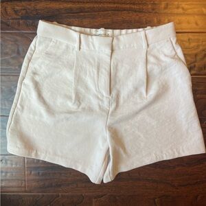 Abercrombie and Fitch high rise premium crepe tailored short - size medium